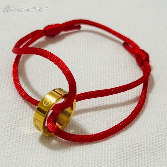 Screw Red Cord Gold Ring Bracelet - Picture 3 of 5